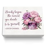 Coco Chanel Zitat auf Leinwand, Motiv: 'Beauty Begins The Moment, You Decide To Be Yourself', modisches Parfüm-Blumen-Dekor-Kunstwerk für Mädchen, Make-up-Raum, Schönheitssalon, 30,5 x 38,1