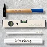 Geschenk Set personalisiert Hammer 200g + Zollstock + Wasserwaage + Bleistift | mit Name | Gravur Handwerker Bauherr Vatertag Papa Opa Mann Heimwerker Weihnachten Geschenkset M