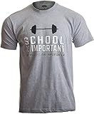 Ann Arbor T-shirt Co. Herren School is Important, But Muscles Are Importanter Funny Body Building T-Shirt XXXL Sport g